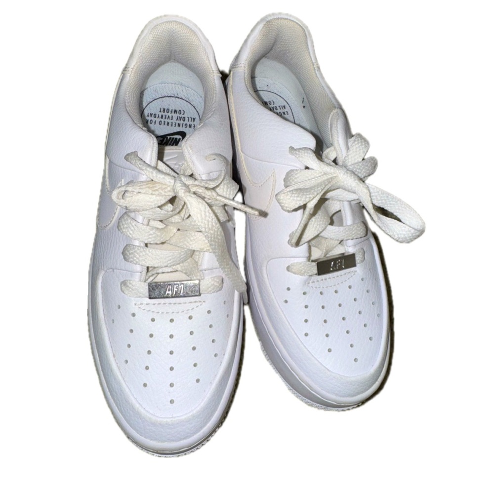 Nike women’s Air Force white platform sneaker